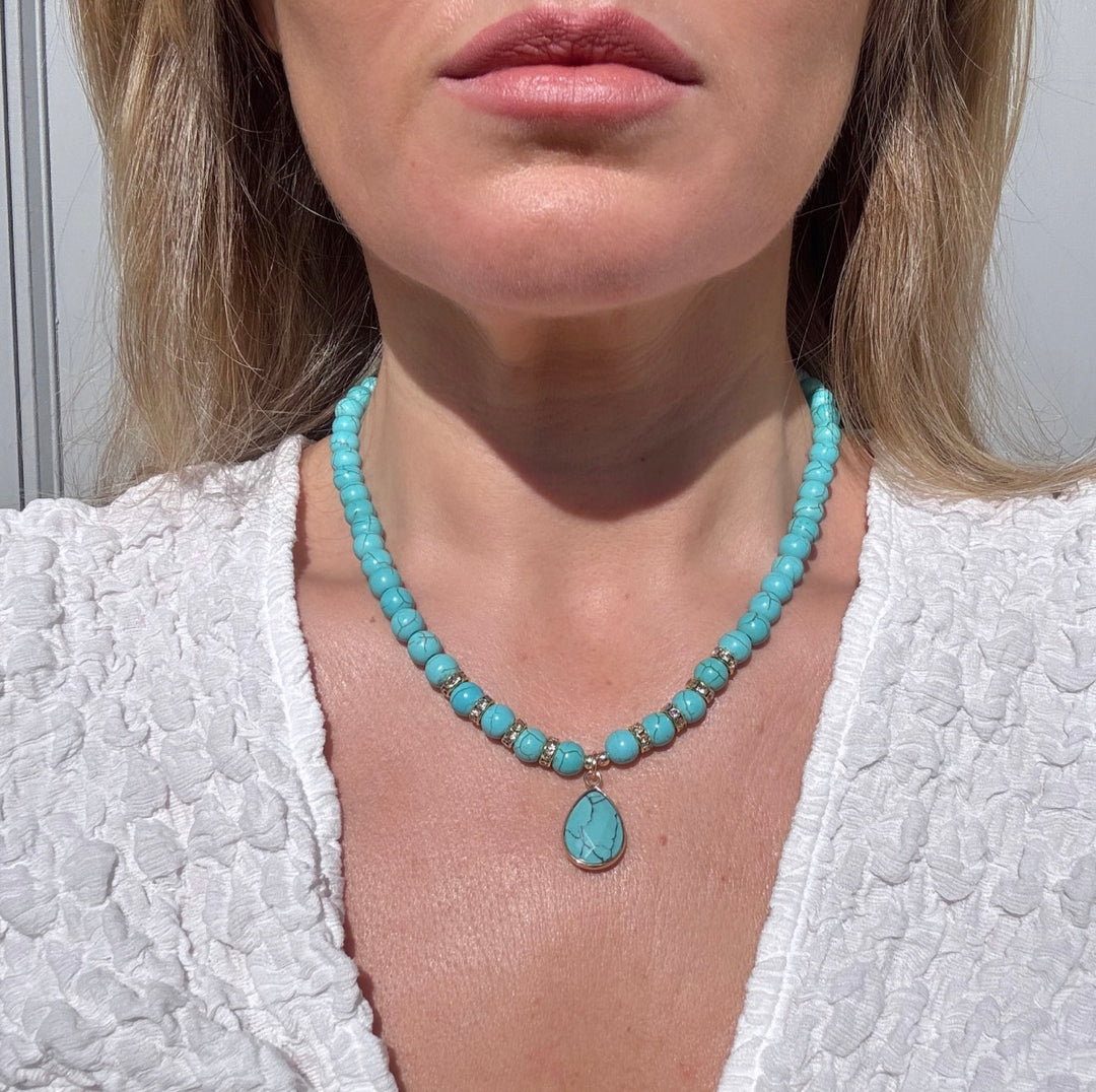 The ‘Noa’ Blue Necklace