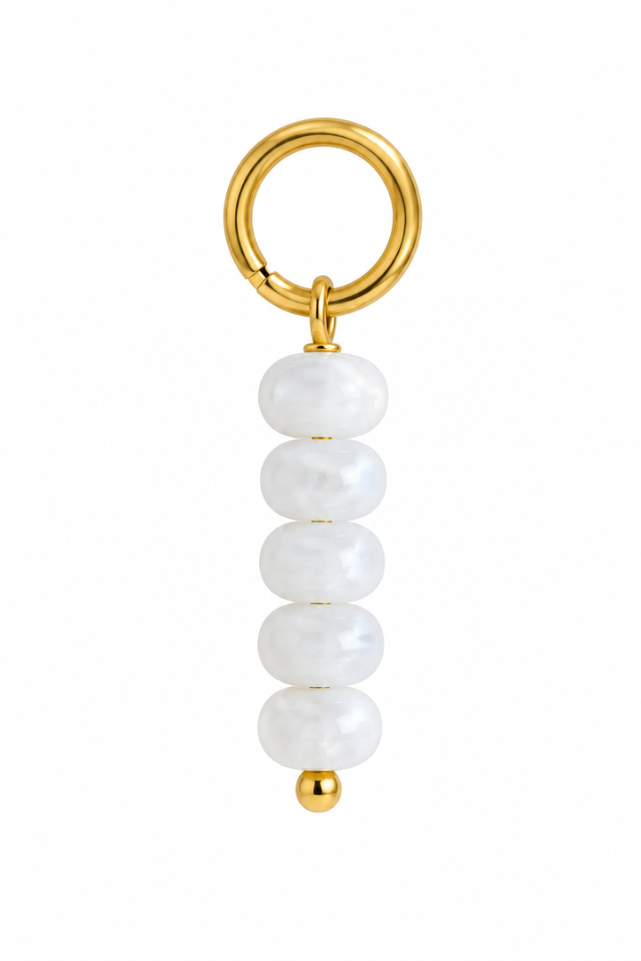 a close up of a key chain