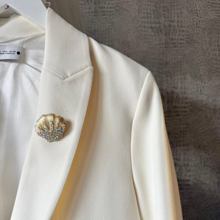 Gold Scallop Shell Brooch