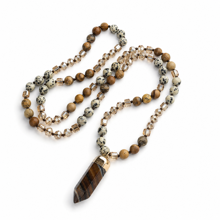a necklace with a point on it