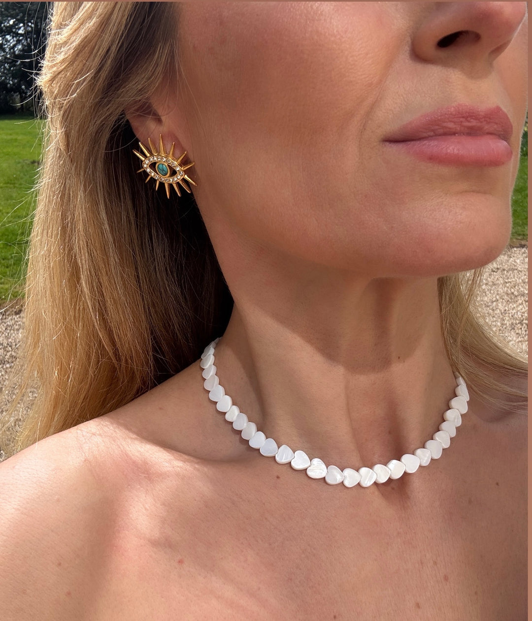 Amora White Shell Heart Necklace