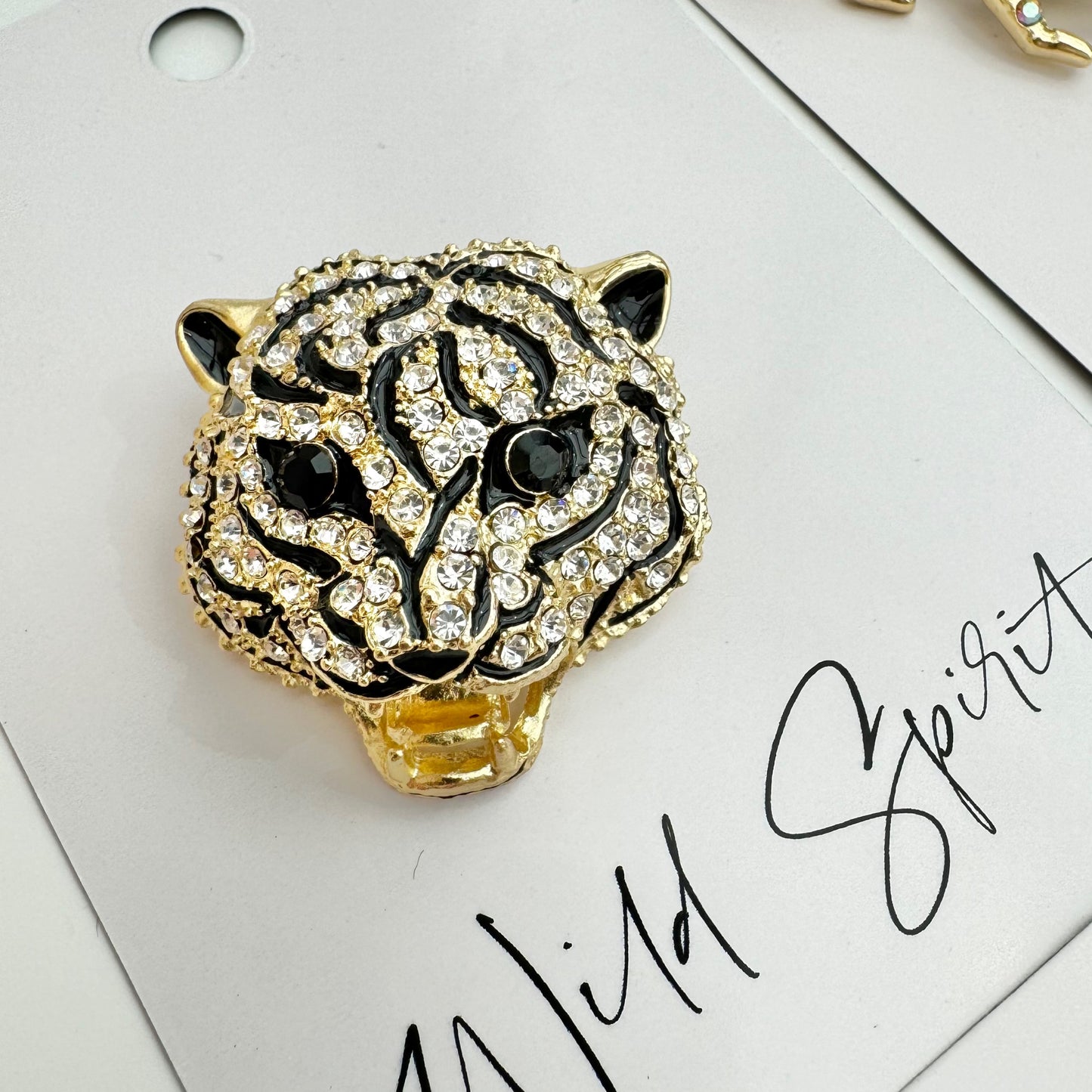 Small Tiger Head Brooch